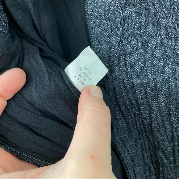 Line & Dot Strappy Linen Jumpsuit - Picture 13 of 15